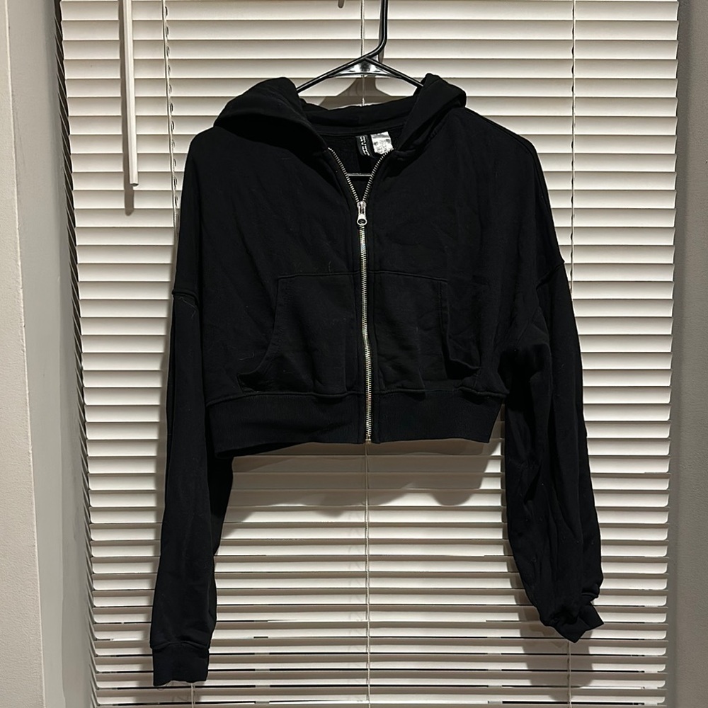 Black Cropped Hoodie